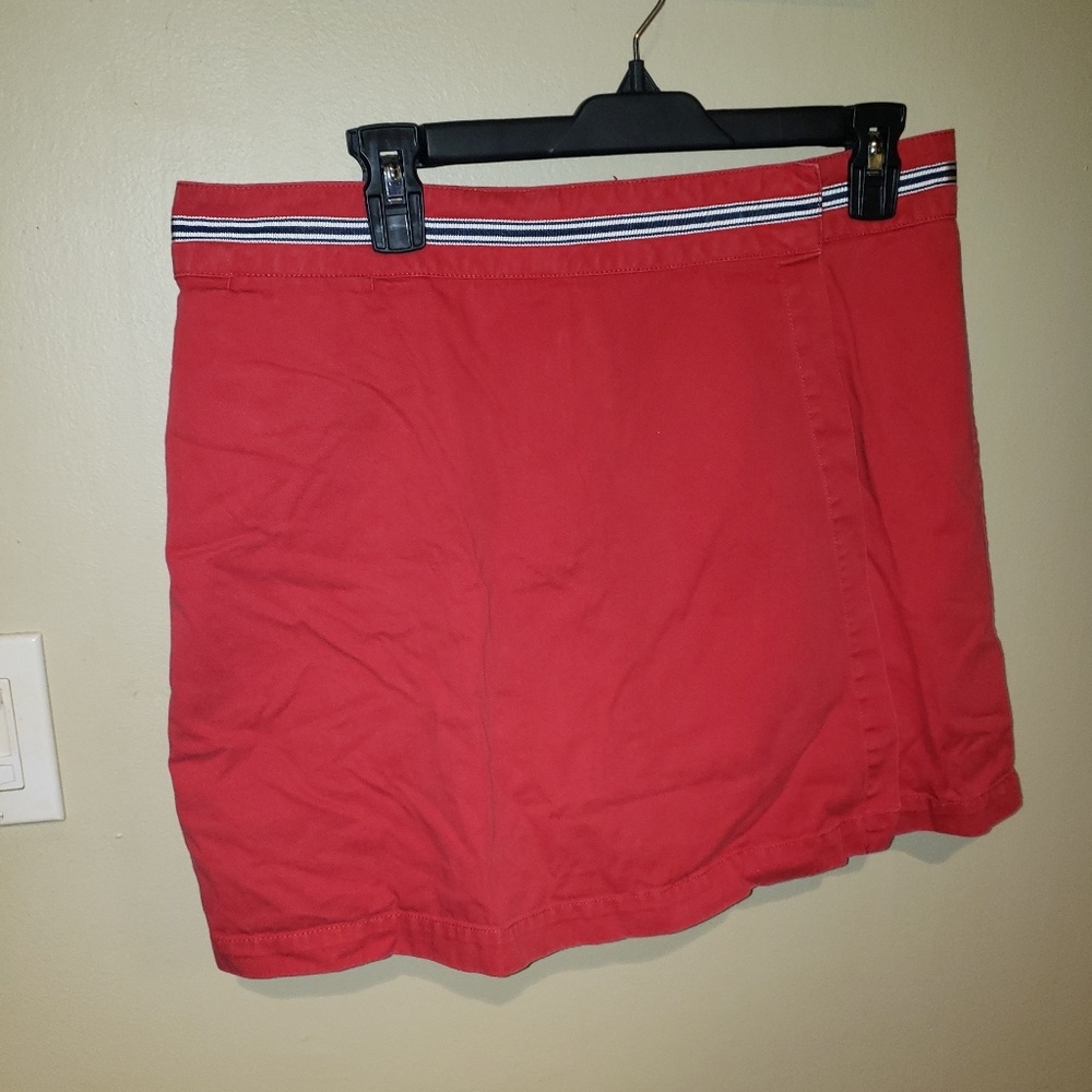 Tommy Hilfiger skort sz 12 red